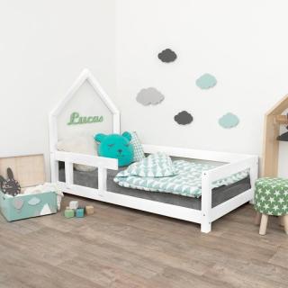 Dětská postel domeček POPPI s bočnicí vlevo  český výrobek/masiv Barva: Bílá, Rozměr: 120 x 200 cm