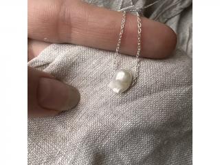 Řetízek s perlovým zubem Kámen: 40 cm ploutvička