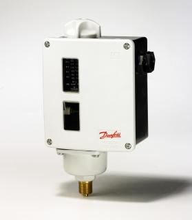 RT110 presostat 0,2÷3 bar (Připojení G3/8, IP66)
