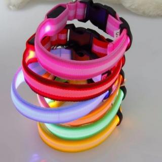 Reedog USB svíticí obojek pro psy a kočky NEW Barva: Růžová - 52 - 60 cm