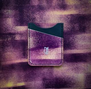 The Wolf Notti minimalistická peněženka - vínová Barva: Fialová