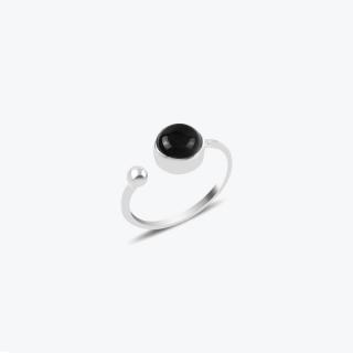 Stříbrný prsten s onyxem nastavitelný - Ag925