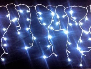 VOR-Z 10M Záblesk - Vánoční závěs, světelný déšť 10+5m dlouhý se zábleskovými LED, s možností napojování, venkovní provedení IP44, svit bílá studená a…