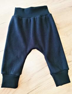 Mimi zimní rostoucí kalhoty - černý fleece Velikost baggy/rostoucí kalhoty: 74-80
