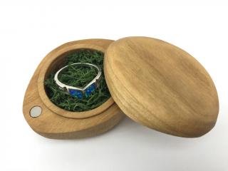 Wook | dřevěná krabička na snubní prsten Beholder - třešeň