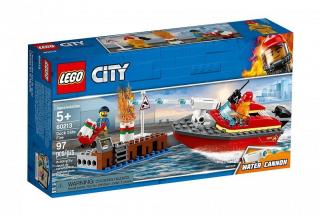 Lego City 60213 Požár v přístavu