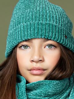 Dívčí pletená šala a čepice s otvorem zelená žinilka Velikost: 110/128