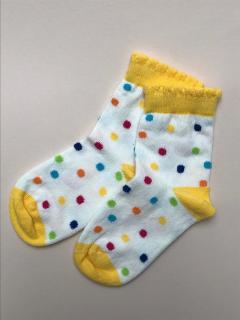 Dívčí ponožky bílé s barevnými puntíčky Velikost: EU 19-22