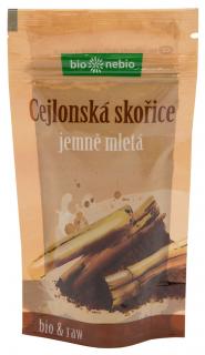 Cejlonská skořice mletá BIO 50 g (Cejlonská skořice je druh skořice vyhledávaný pro svou velmi jemnou a sladkou chuť a bohatou vůni. Je zároveň dražší, a proto je výrobci často míchána s levnější a chuťově drsnější skořicí Cassia. Hodí se na kaše, do)