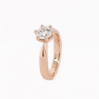 Prsten z růžového zlata s diamantem Lucky Star