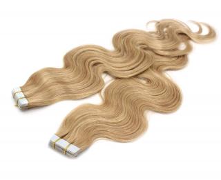 Tape in - vlnité vlasové pásky 50 cm - odstín přírodní a světlejší blond (melír)