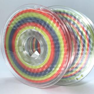 Tisková struna (Filament) Plastifico PLA special 1,75mm Barva: Duhový, materiál: PLA - multicolor, velikost balení: 0,5 kg