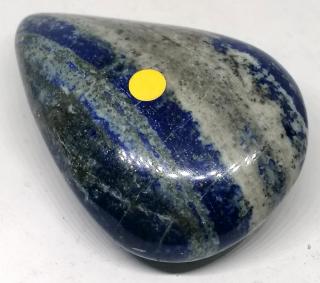 Lapis lazuli, obří hmatka s vyvrtaným otvorem k zavěšení (234 g, obří kus s krásnou kresbou)