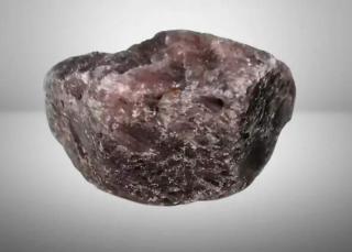 Rubín přírodní krystal 20 g