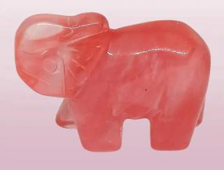 Slon pro štěstí z jahodového křišťálu 4 x 2,5 cm