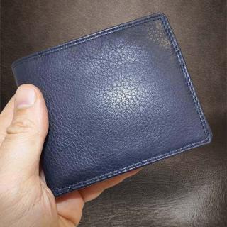 Modrá SLIM kožená peněženka BEORIGINAL Leather s monogramem (ražba) (Exkluzivní modrý odstín, kvalitní kůže, peněženka navíc doplněná vaším vlastním monogramem, to je opravdový originál.)