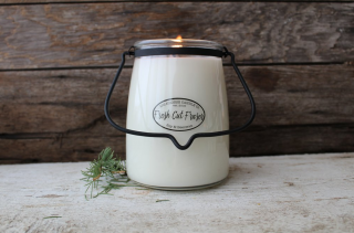 Milkhouse Candle - vonná svíčka FRESH CUT FRASER (Čerstvě uřezaná jedle) 624 g