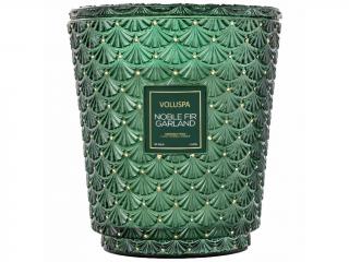 Voluspa - vonná svíčka NOBLE FIR GARLAND (Vznešená jedlová girlanda) 3500 g