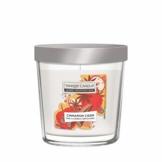 Yankee Candle Home Inspiration - vonná svíčka CINNAMON CIDER (Skořicový mošt) 200 g