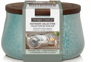 Yankee Candle - outdoor vonná svíčka SPARKLING LEMONGRASS (Jiskřivá citronová tráva) 283 g