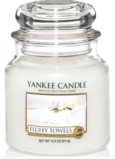 Yankee Candle - vonná svíčka FLUFFY TOWELS (Nadýchané osušky) 411 g