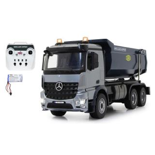 Jamara Dump truck Mercedes Benz Arocs 1:20 metalický lak 2,4GHz