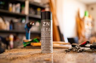 ZN Metal - zinková galvanizace - náhrada zkorodovaného pozinkovaného materiálu Velikost balení: 0,5 l