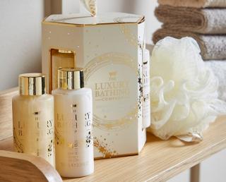 The Luxury Bathing Ginger & Lemongrass Glistening Set *