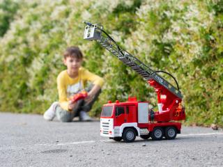 Obrovské hasičské RC auto na dálkové ovládání 41 cm s figurkami